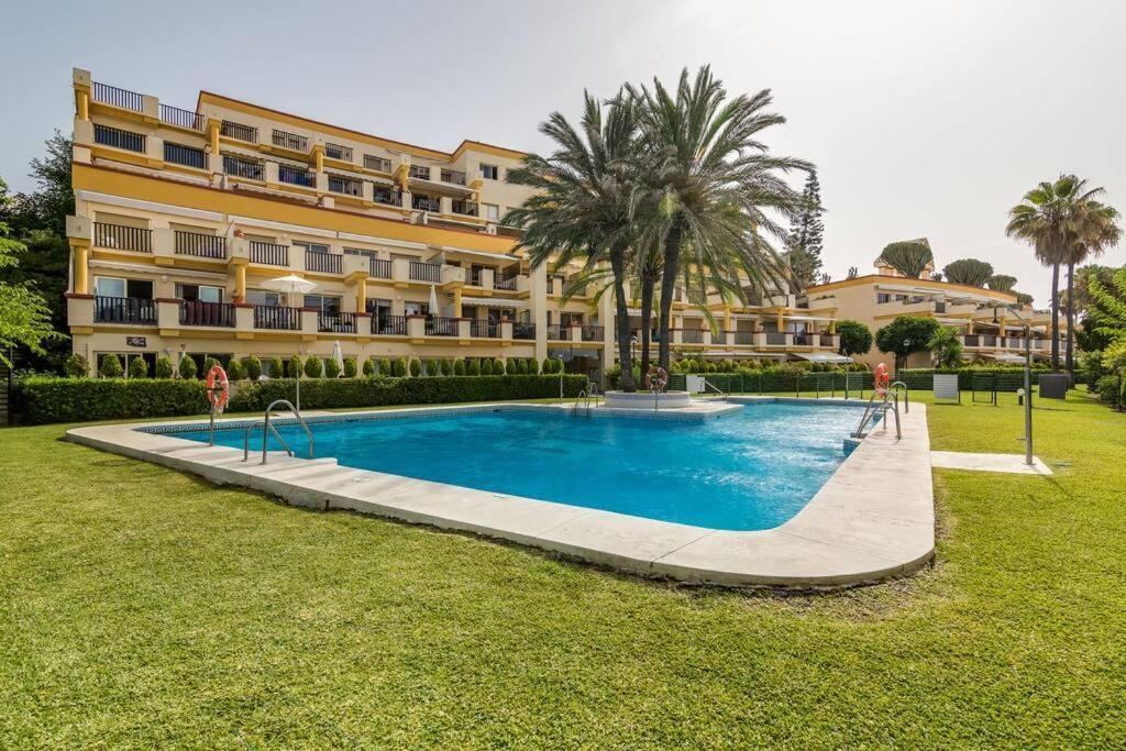 Oleholidays 1133 Romana Playa Primera Linea Playa Marbella Luaran gambar