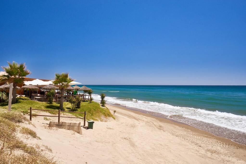 Oleholidays 1133 Romana Playa Primera Linea Playa Marbella Luaran gambar
